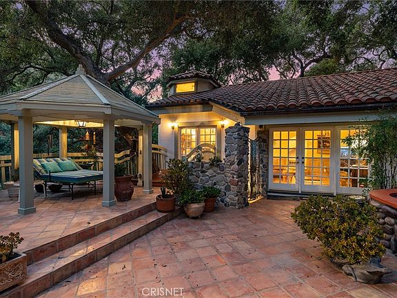 4th image of 964 Old Topanga Canyon Rd
