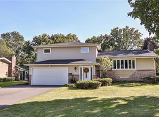 20 Hibiscus Dr, Rochester, NY 14618