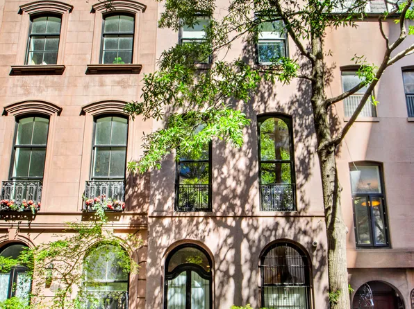 113 East 19th Street image 4 of 12