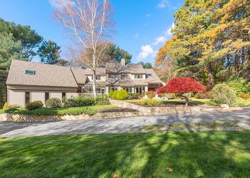 111 Loring St, Duxbury, MA 02332 MLS 73180231 Zillow