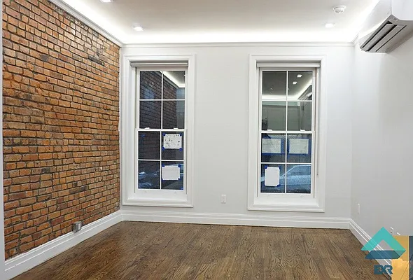 Rented by EXR | media 31