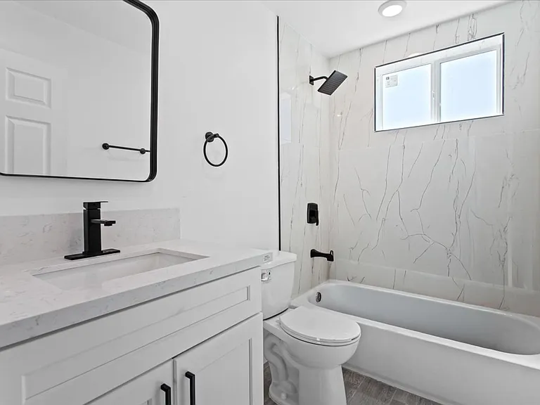 Luxury Brand New 2026 3 Bedroom Units — Photo 5