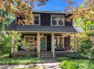 18 Beach Pl, Maplewood, NJ 07040