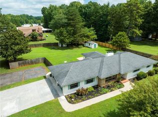 1253 Rainbow Rd, Advance, NC 27006