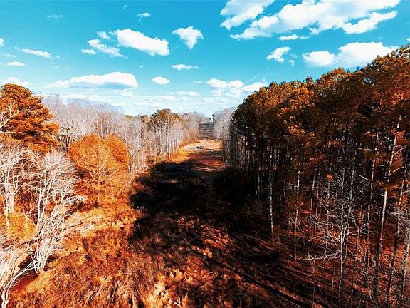 2nd image of 1601 Lake Paradise Rd