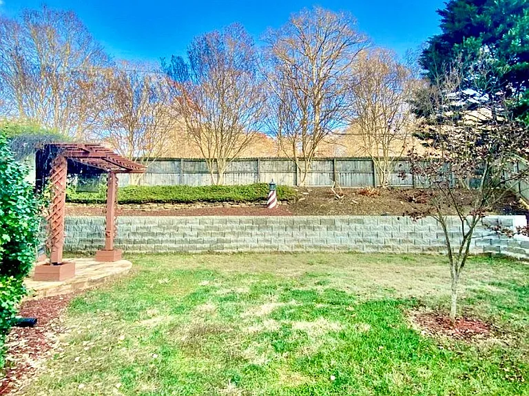 1744 Somersby Ln — Photo 33