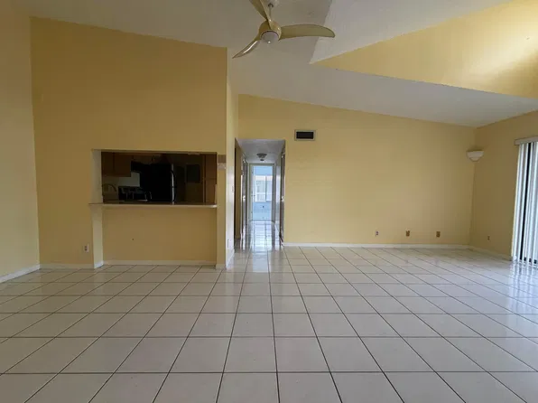 202 Foxtail Drive #H3, Greenacres, FL 33415