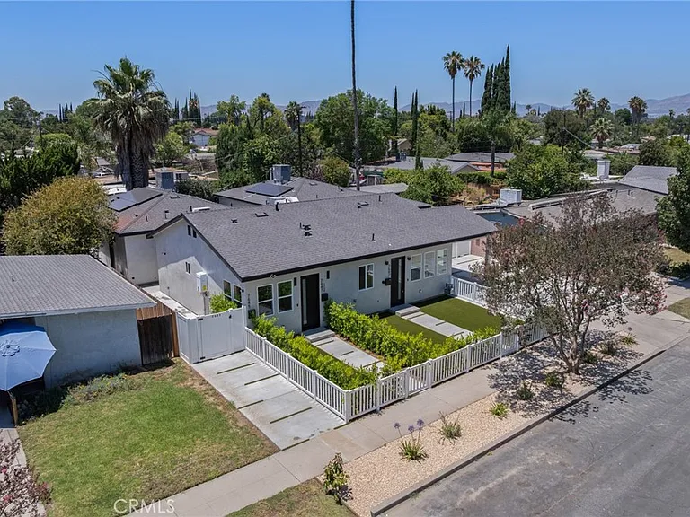 7647 Melvin Ave — Photo 1