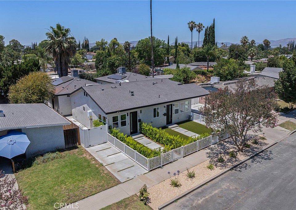 1st image of 7647 Melvin Ave