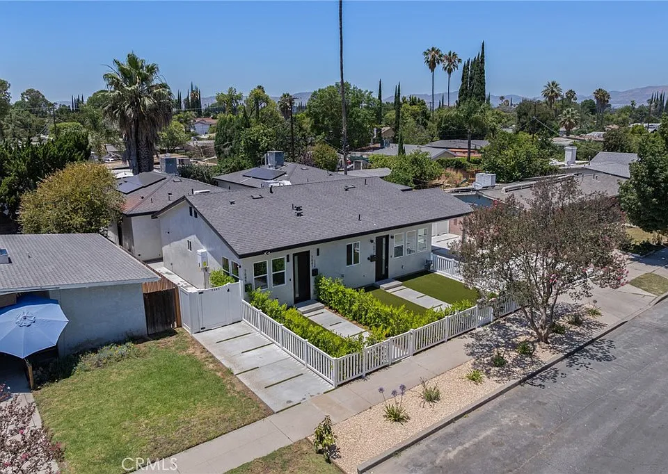 7647 Melvin Ave