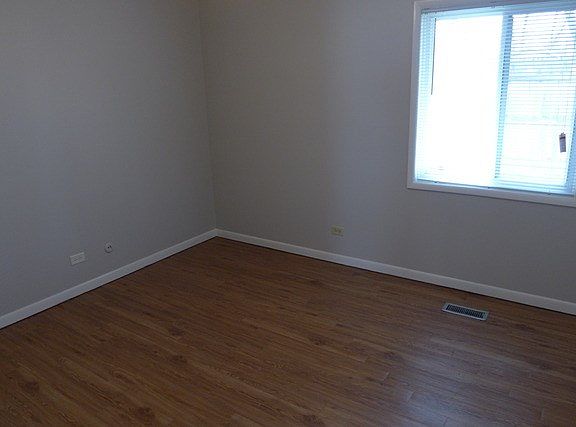 3rd image of 1825 McKool Ave