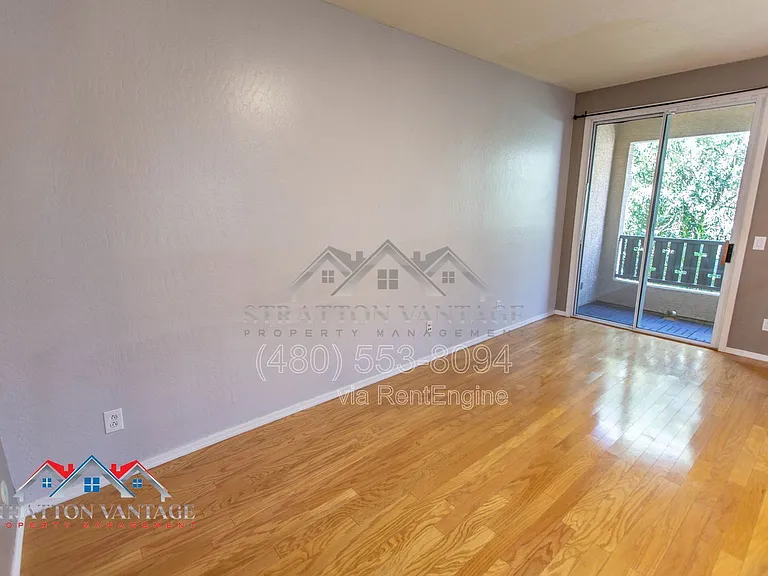 935 W Wendy Way — Photo 10