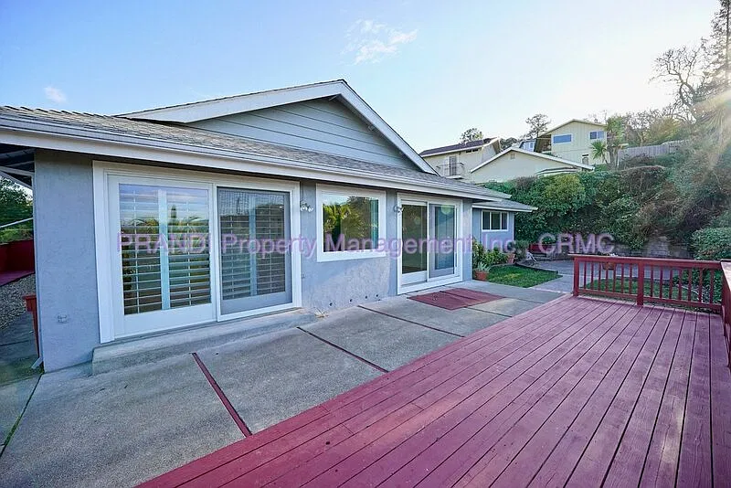 110 Kaden Dr