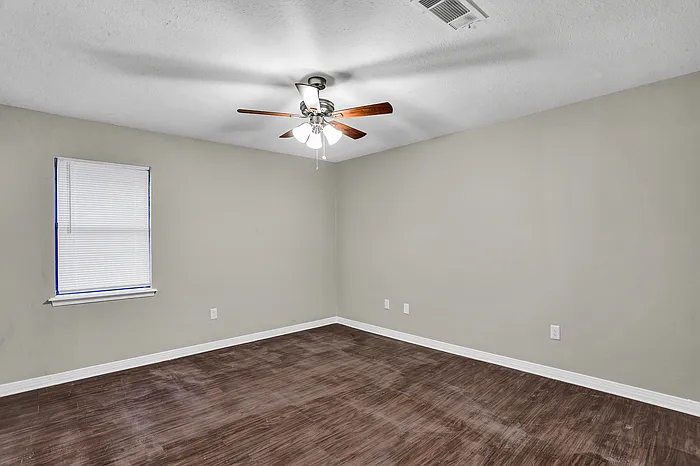 128 Dogwood Cir — Photo 7