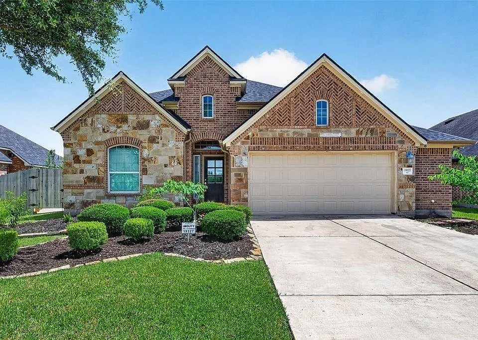 19127 Cannon Hills Ln
