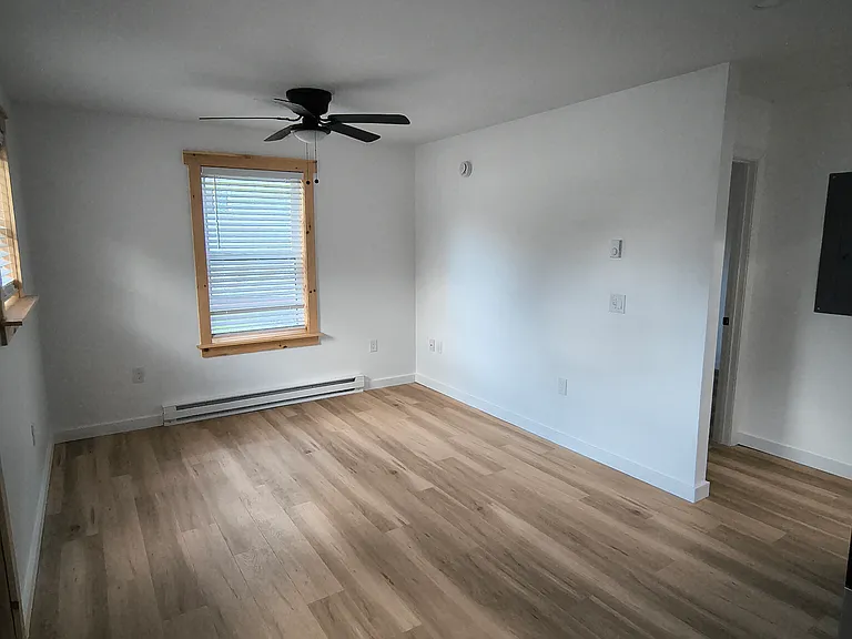 2 Highland Ave — Photo 4