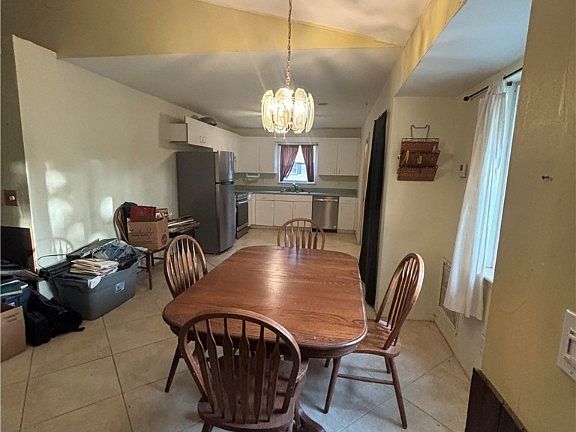 2nd image of 27171 Pine Ave