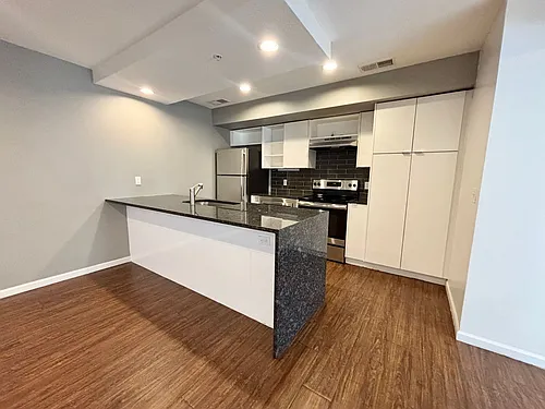 Floor plan 4445-306