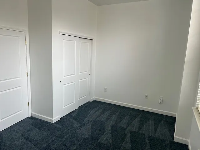 735 Washington St — Photo 13