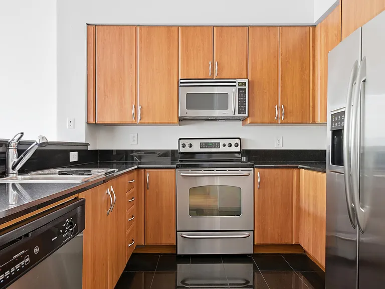 801 S Olive Ave #425 — Photo 7