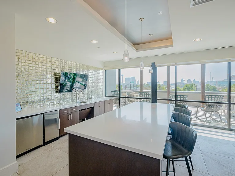 Rivera on Broadway Apartments — Photo 35
