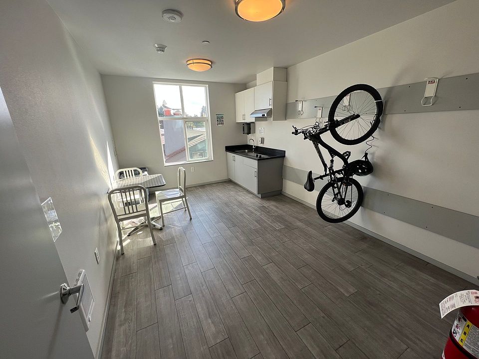 Alcove Hollywood 1521 NE 41st Ave Portland OR Zillow