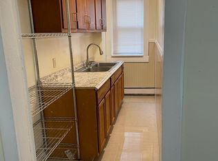 95 Ring St #6, Providence, RI 02909