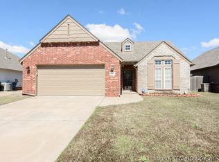 18613 E 48th Pl, Tulsa, OK 74134