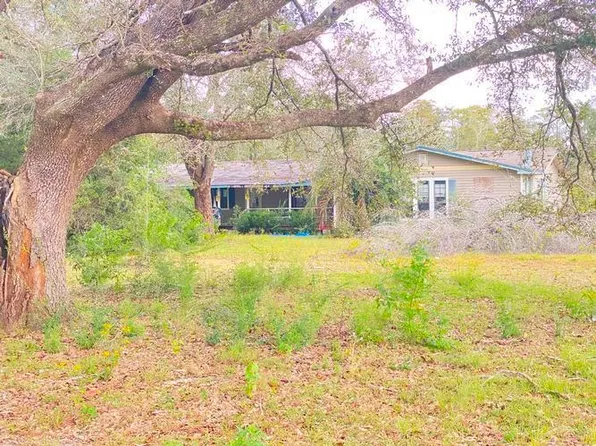 304 Mossie Rd, Wewahitchka, FL 32465