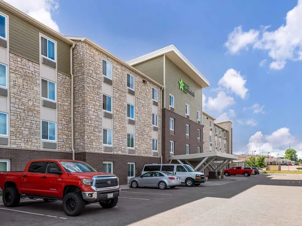 St Paul - Woodbury, 975 Weir Dr, Saint Paul, MN 55125