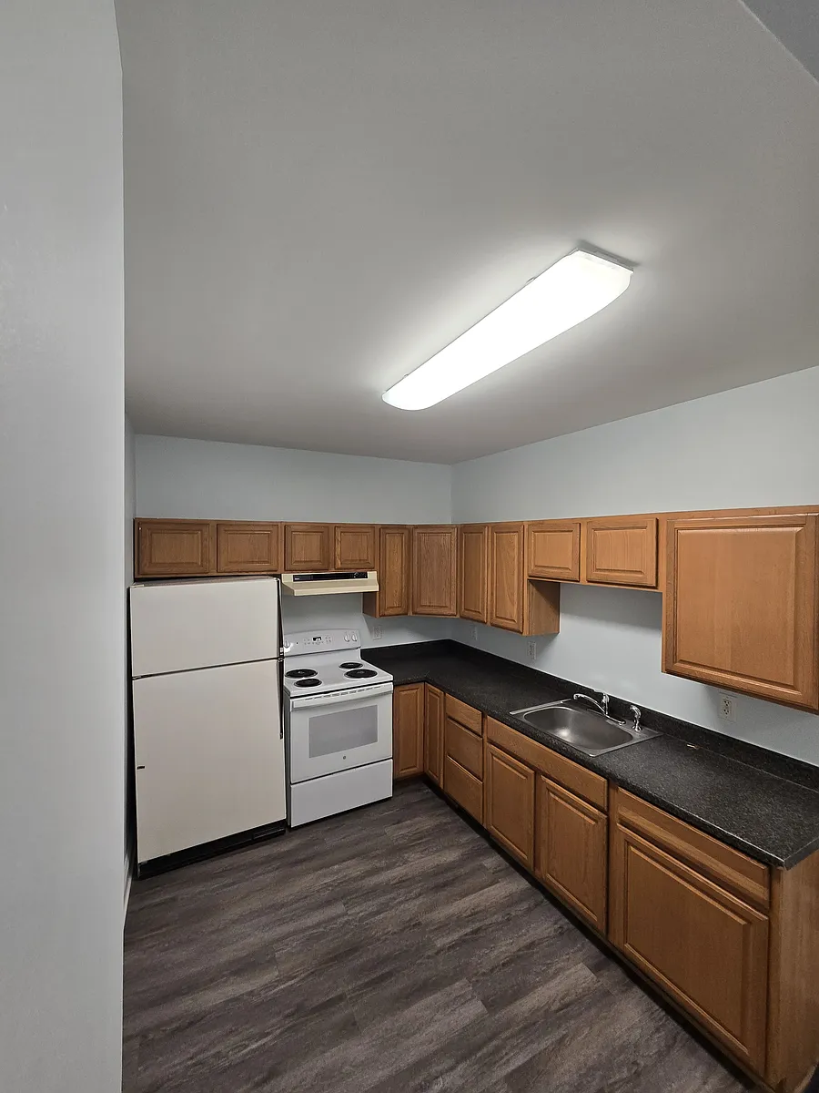 Building Photo - 501 W King St #2