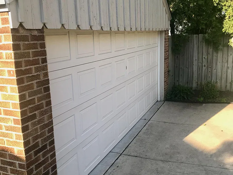 410 Catalpa Dr — Photo 16