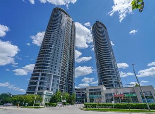 135 Village Green Sq #1018, Toronto, ON M1S 0G4