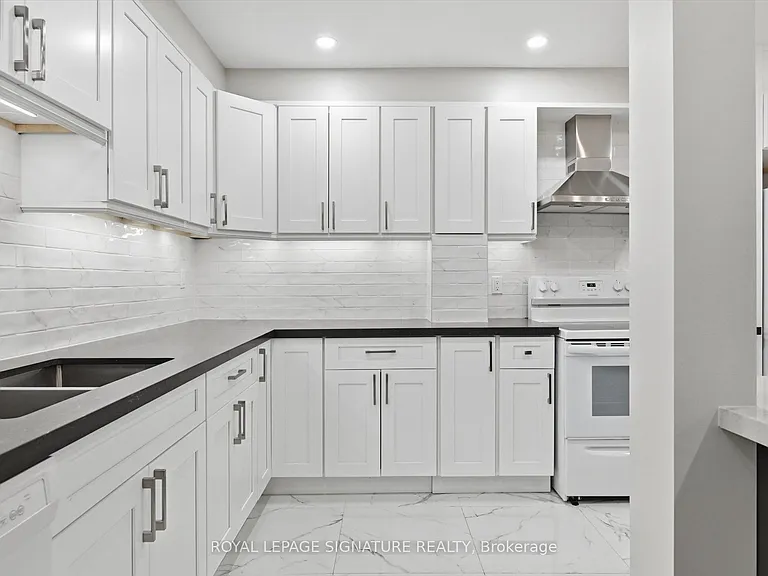 100 Quigley Rd #9 — Photo 8