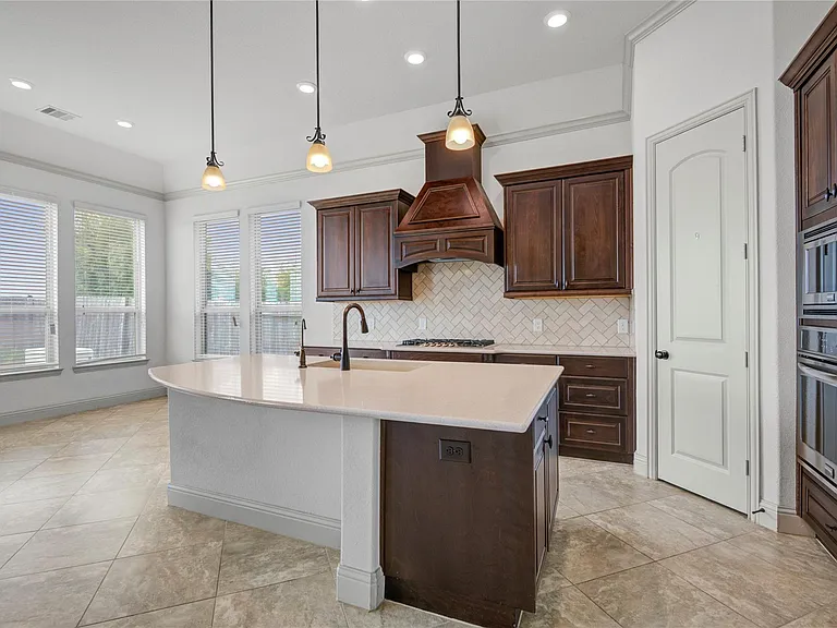 1644 Longwood Glen Ln — Photo 27