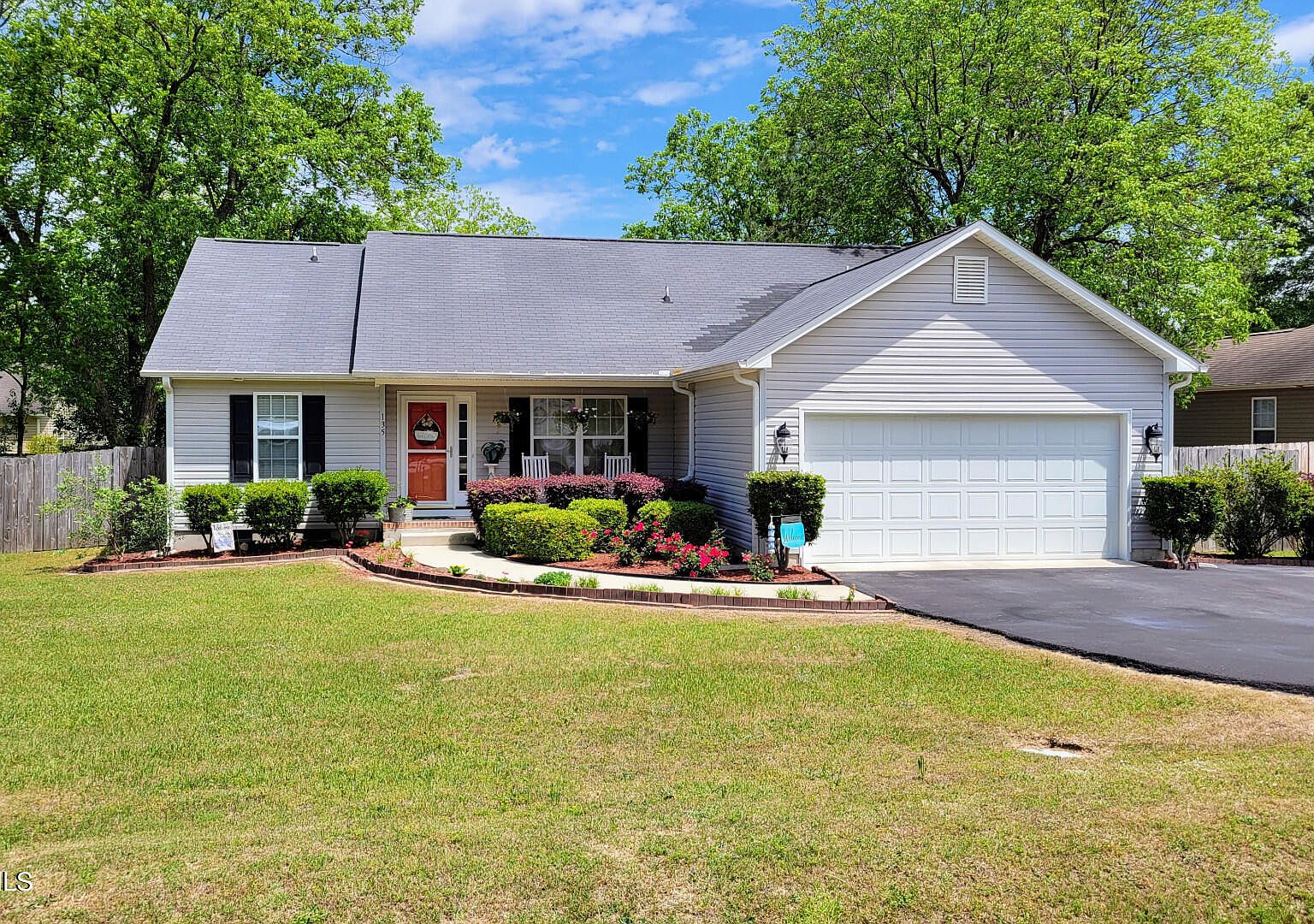135 Woodgreen Lane, Aberdeen, NC 28315 Zillow