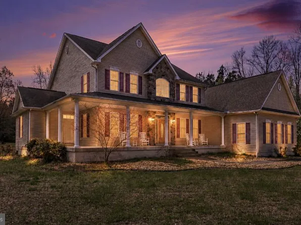 8662 Sandy Beach Ln, King George, VA 22485