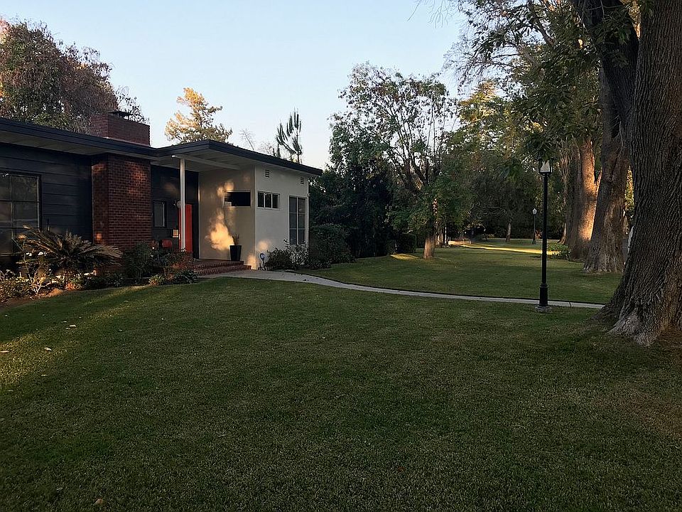 2nd image of 13445 Tiara St