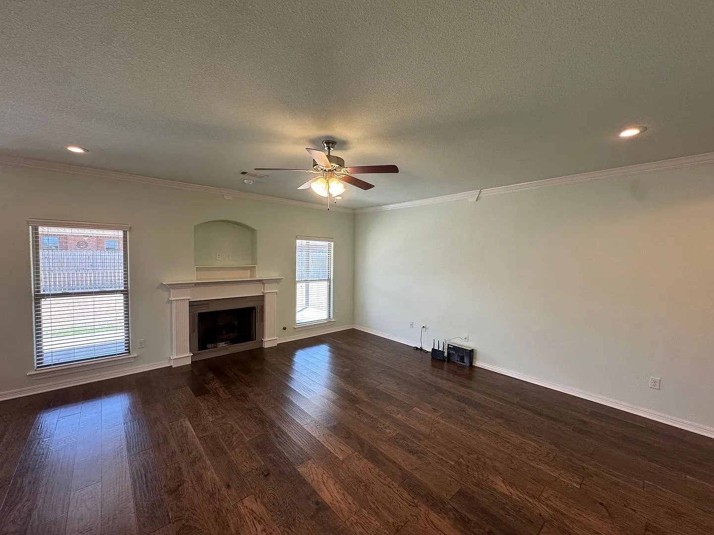 4849 Oldham — Photo 3