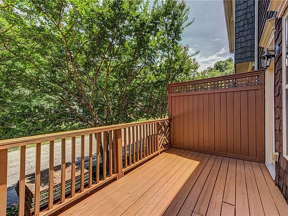 4th image of 1516 Donaldson Park Dr NE