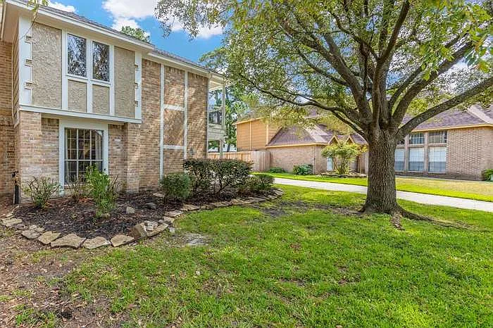6018 Gnarled Oaks Ct — Photo 4