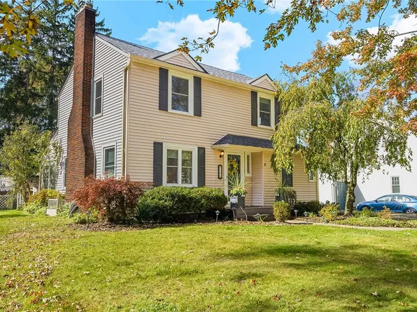104 Apollo Dr, Rochester, NY 14626