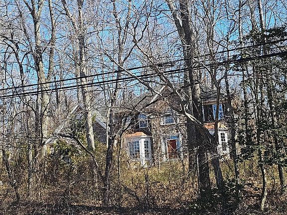 3rd image of 5111 Sands Rd