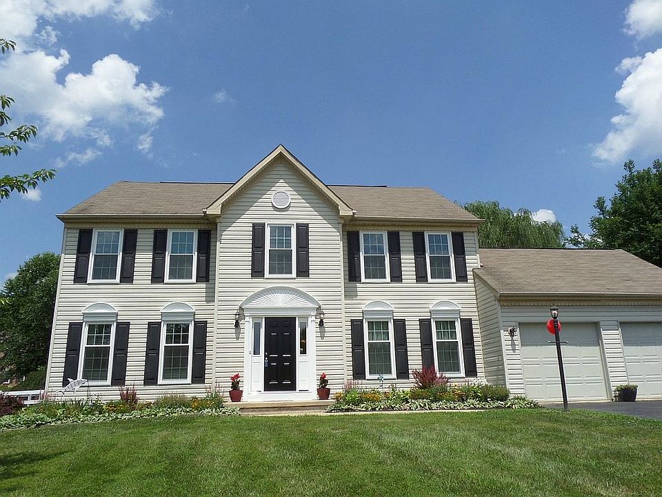1st image of 100 Elma Dr