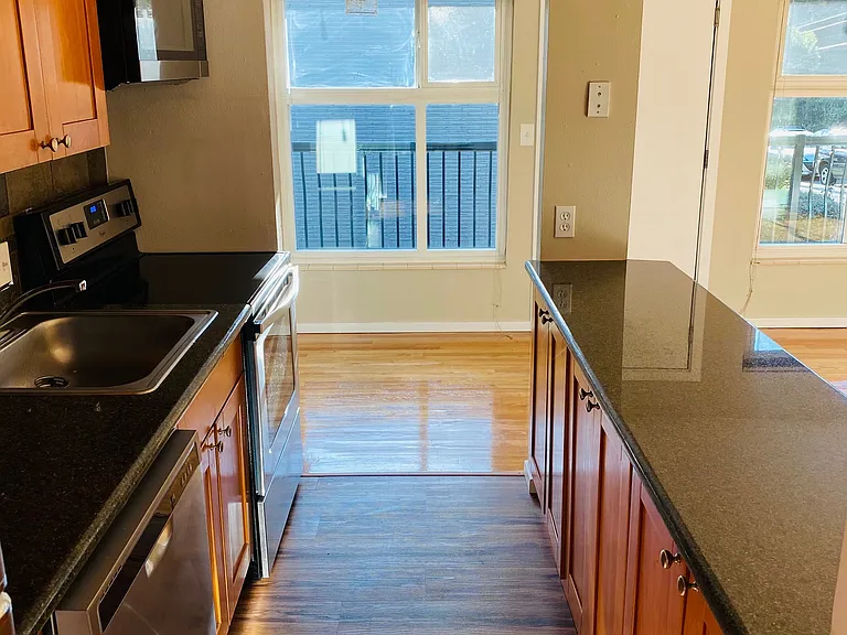1226 Taylor Ave N #1 — Photo 13