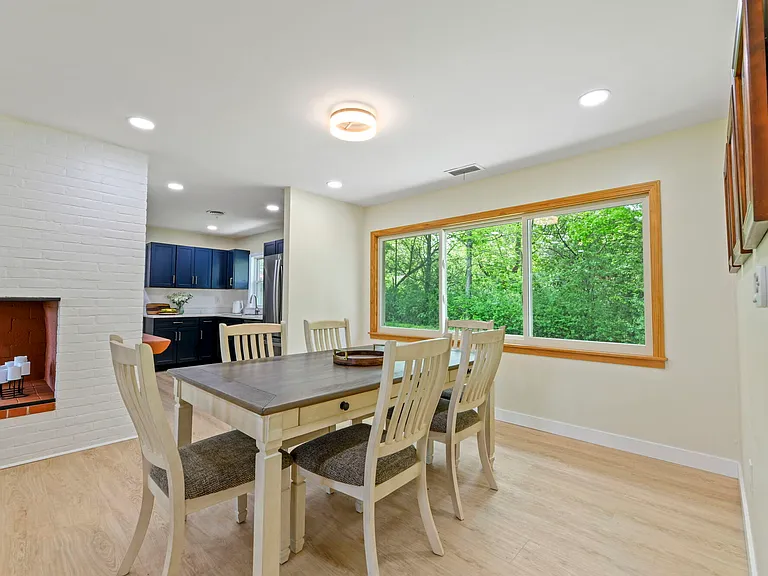 719 Hanshaw Rd — Photo 9