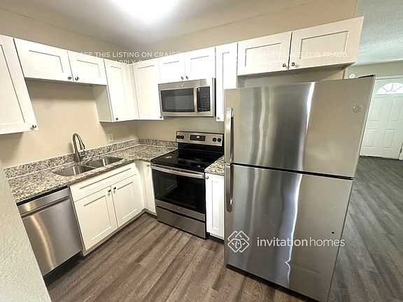 5th image of 637 Katherine Ave