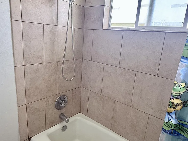 24460 Myers Ave — Photo 23