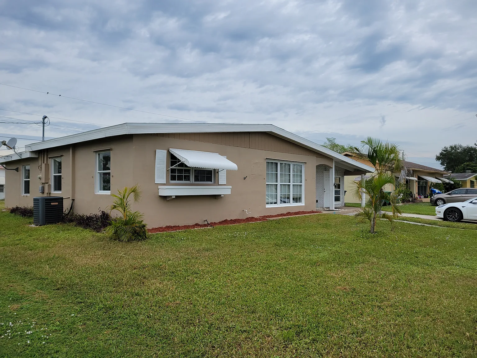 4 bed, 1064 sqft, $1,750 — Photo 2