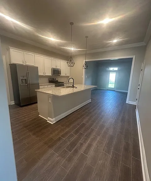 901 Hackberry Dr — Photo 9